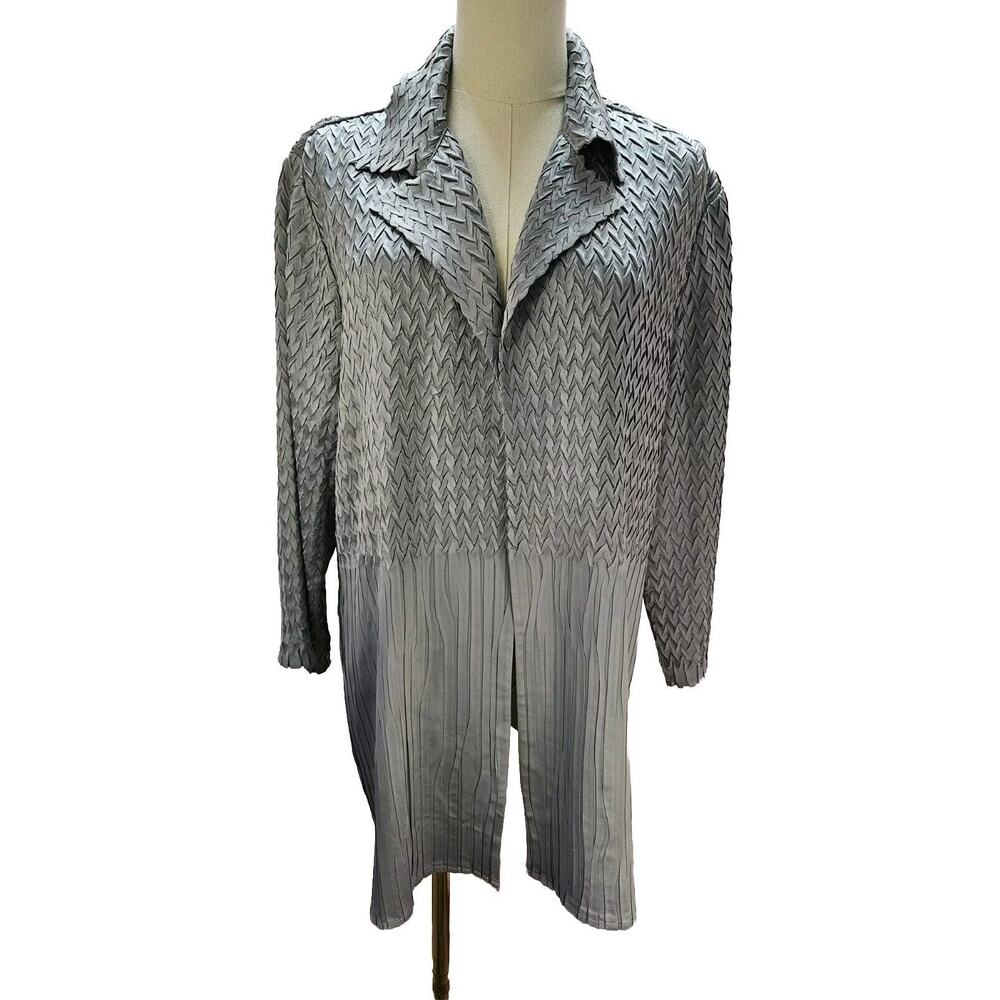 Chico's Gray Textured Kimono Topper